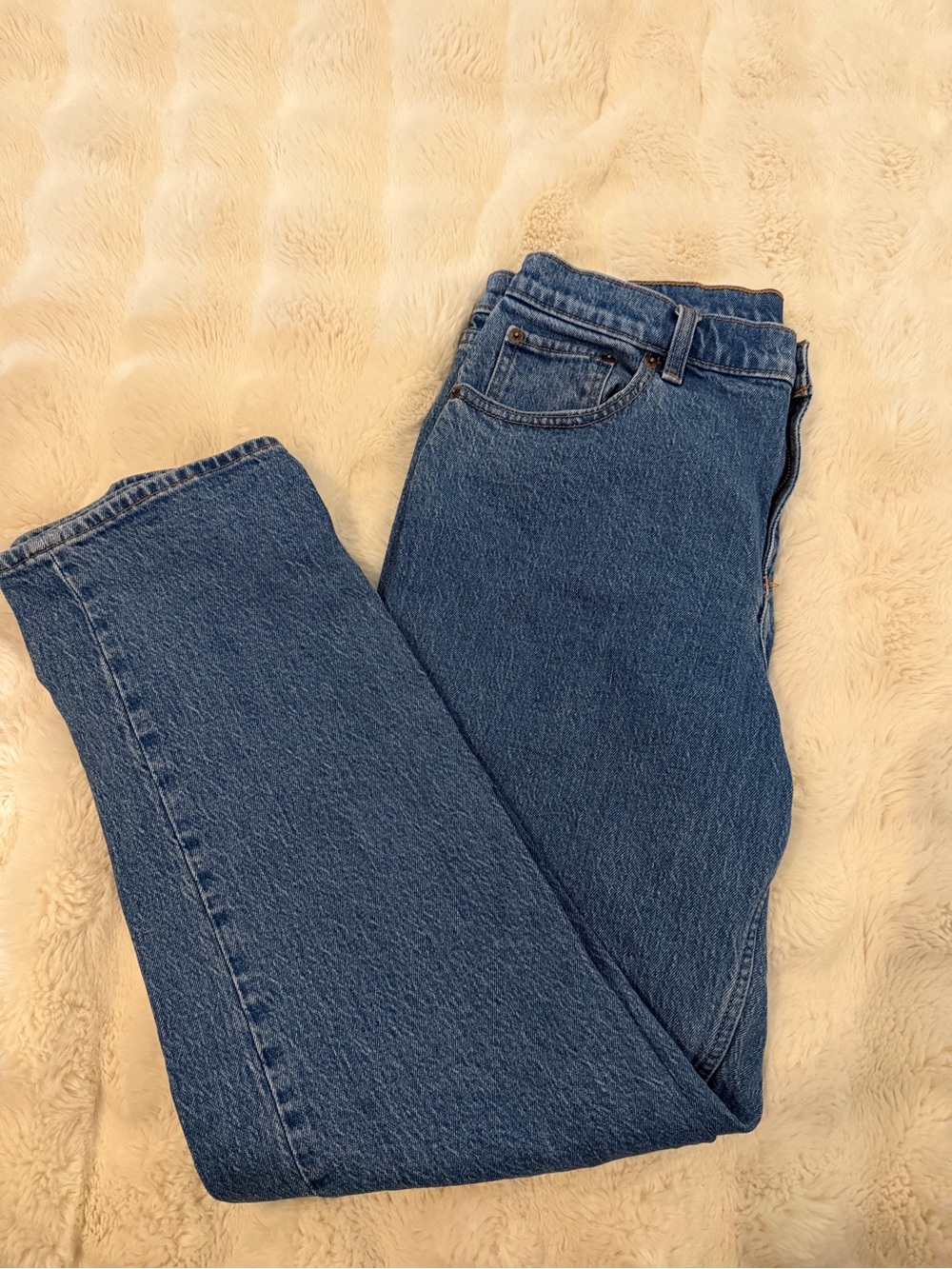 Abercrombie & Fitch Straight-Leg Women’s Jeans in Blue Denim